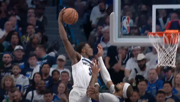 Gražiausias NBA nakties epizodas - efektingas A. Edwardso skrydis (VIDEO)
